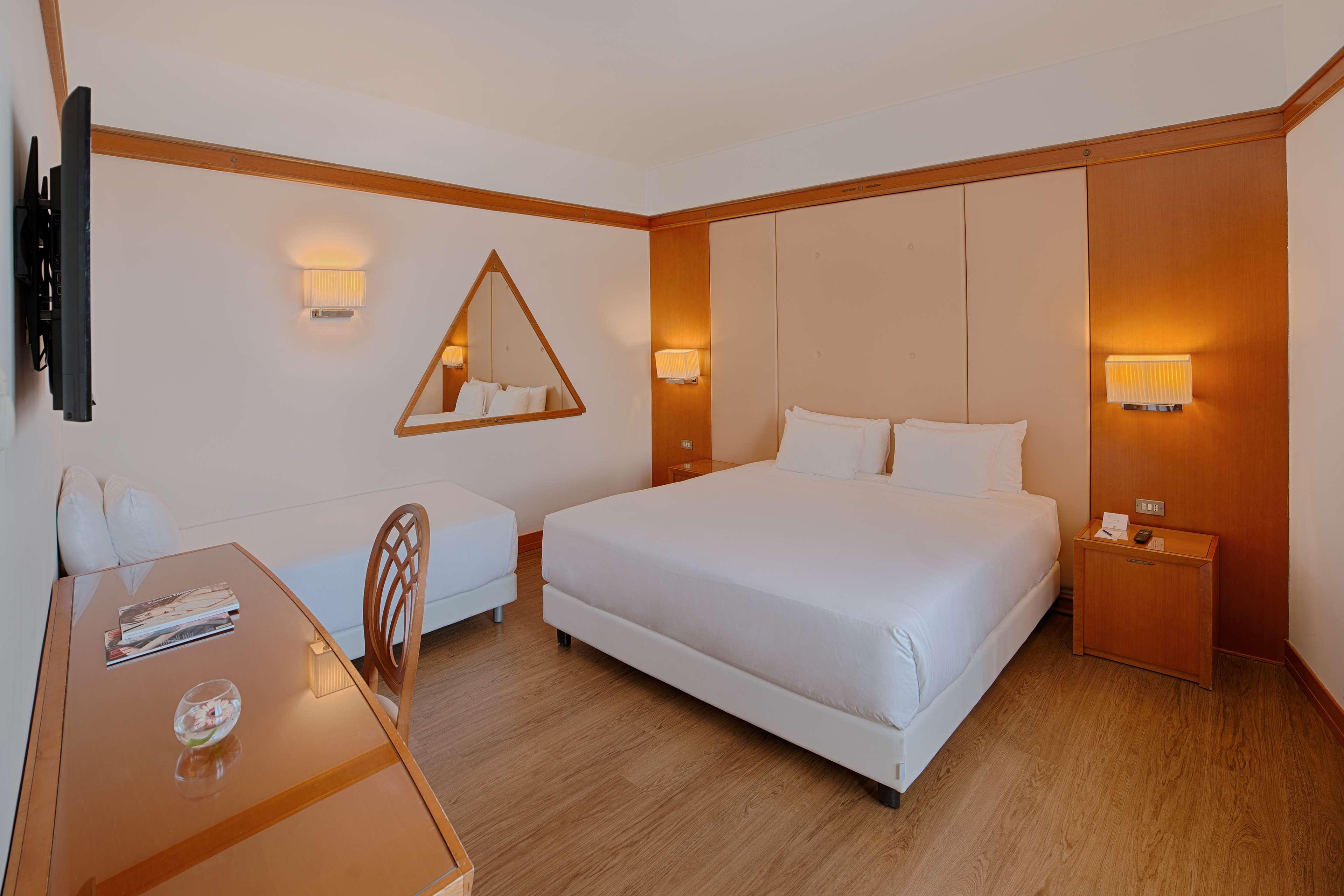 Nh Pisa Hotel Luaran gambar