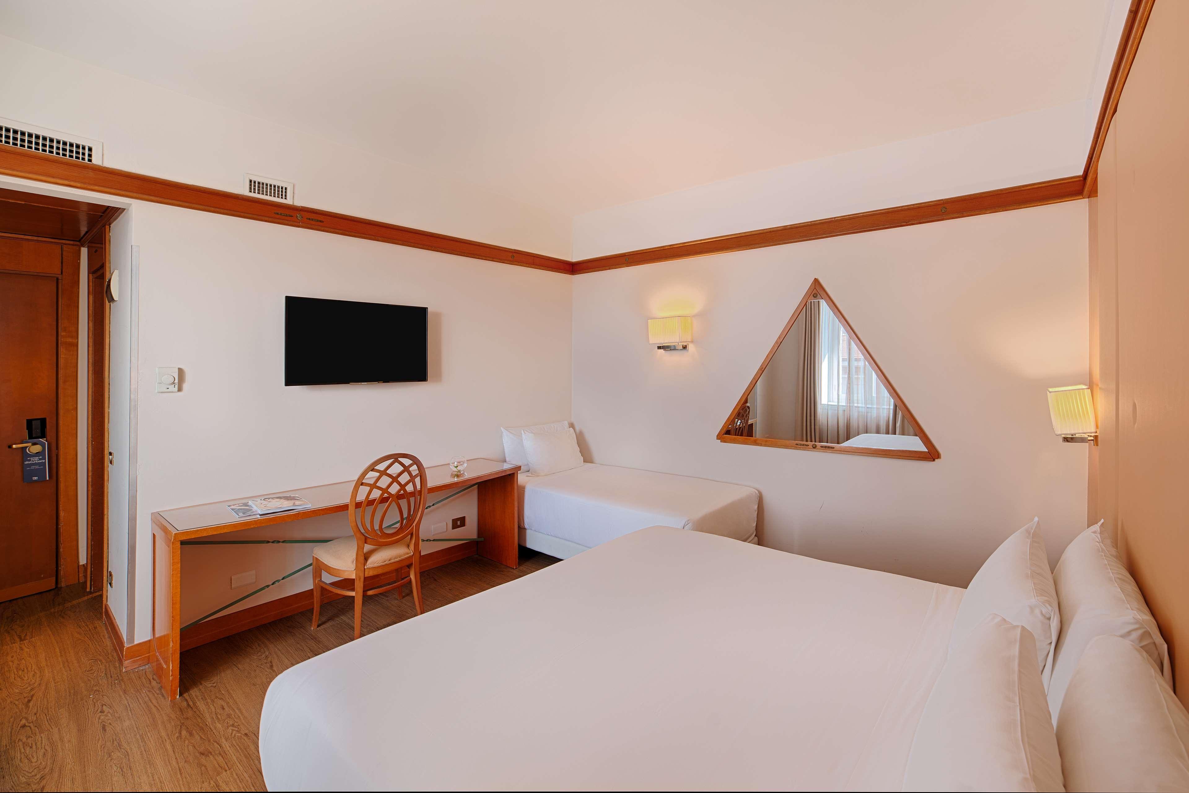 Nh Pisa Hotel Luaran gambar