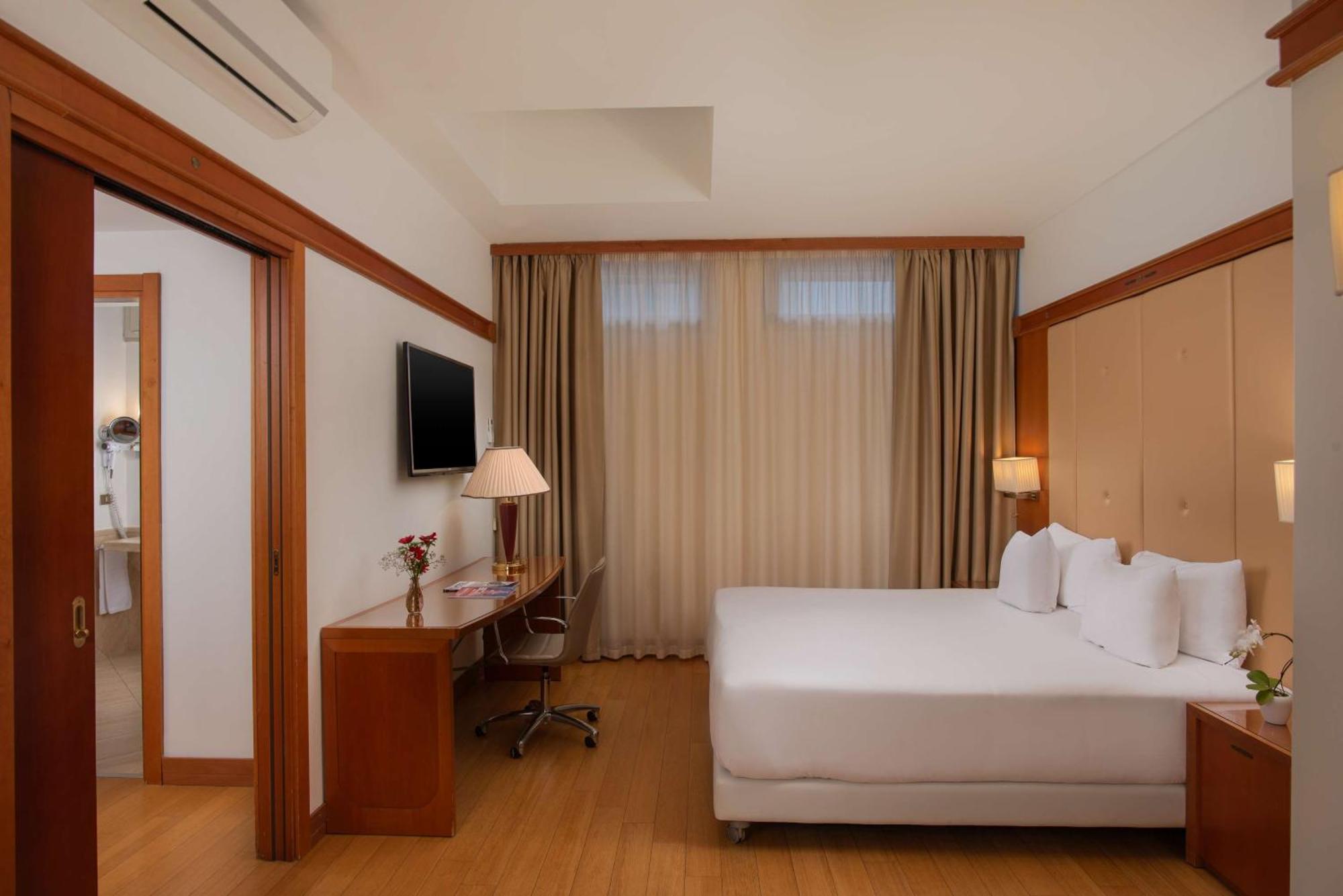 Nh Pisa Hotel Luaran gambar
